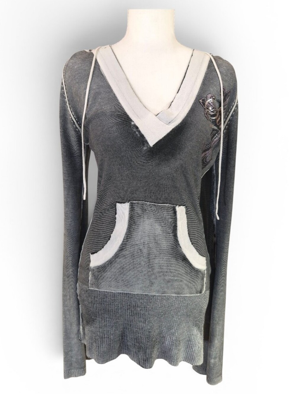 Sinful Affliction Women's Gray V-neck Hoodie Pullover Sweater - Sz Medium - Picture 8 of 8